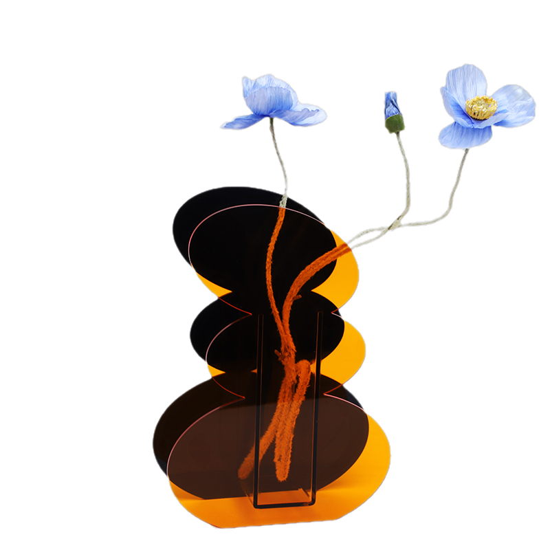 Chunky acrylic flower vase